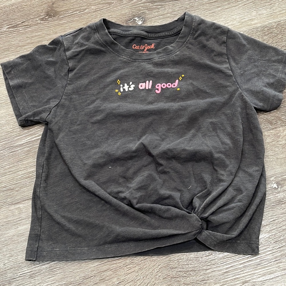 Girls Cat& Jack grey t-shirt
